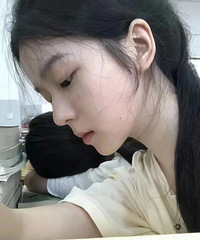 突然发现女生越素越有杀伤力,皮肤白皙干净的人,怎样都好看