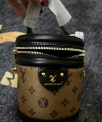 男友送了一个大牌仿包当七夕礼物,我觉得太low,让退掉他说虚