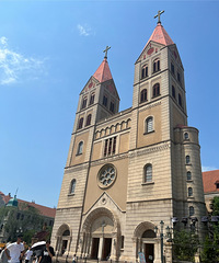 ��ɽ����ι��Ÿ�����˷ۺ�ɳ̲�������ൺ����7����