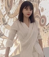 89年162CM小姐姐征婚,年入50万