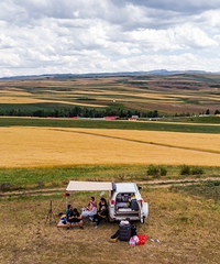 �����Ǹ����󵼳��������Լ��ε����������е�ʫ��Զ����һ����