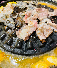 ���������ҵ�һ�����ɾӾ��ݣ�Ҳ�ǵ�һ�γ�����ʪ�⿾�������