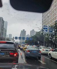 ������ô�£��о����˹��ٳ������̵�Ҳ��һ��������