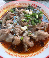 ��ҳ���������Ƥ�����ſڸ��н��������ڽ�ʵ���͵���Բ������