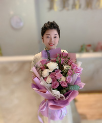 93年153CM儿子跟爸爸的销售妹子征婚,希望对方有上进心