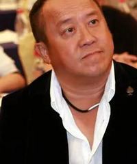 ��������־ΰ�����͸������Ŷ��йأ�