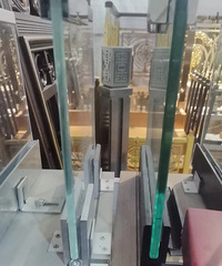 扶梯的槽子安装好了,说说安玻璃楼梯的注意事项