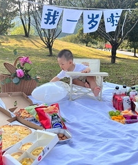 德克士、必胜客、小蛋糕,仪式感满满的周岁纪实照