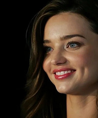 ά�س�ģ������ɶ�����4̥���Ƕ��ӣ���ʵ�����Ϳ�����Ů��