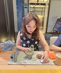 86���Լ���ҵ��˫����С������飬ϣ���Է����û�к���