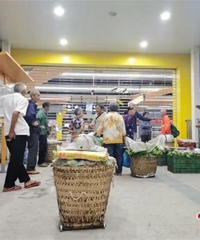 重庆地铁回应老人乘“背篓专线”卖菜