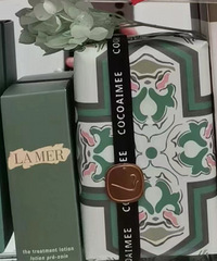 收到的伴手礼里是假货,看的简直比吃了苍蝇都恶心,你们有同感吗