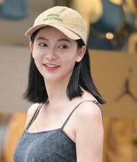 街拍到的小姐姐笑容让我融化