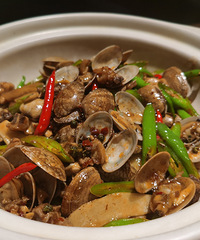 �򿨲��ھƵ�¥�ϣ�Ҫ�ӾƵ���ù��Ĺ��ӣ���Щ�˻�����