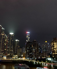 ����ǧ���Ŵ��ſ����������̻��˼䣬��������