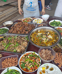 �������