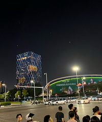 �������ڣ���ߵĸ�¥���úÿ�