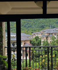 �������ʺ�լ�ڼ��￴�羰