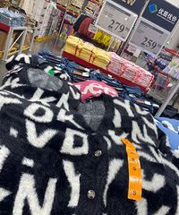 ������1ǧ���DKNYë�£�ɽķ��Ȼֻ��200+����������