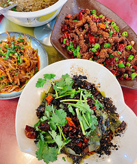 ���ܻ�ĸ�����˽����Լ��9���˺ƺƵ��������ƺ