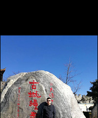 36岁有个儿子的哥子征婚,父母在帮忙接送上学