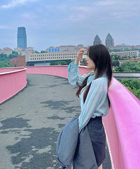 99��163CM�ķǱ�Ů��ʦ���飬ϣ���Է���90��