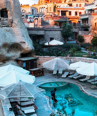 ���������Ǹ���÷��ֵ��ס�Ķ�Ѩ�Ƶ꣺AZACAVEHOTEL