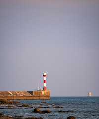 �͹����С�������У�100Ԫ3���˶��Բ���ĺ���