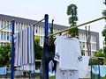 女大学生剪烂男生秋裤