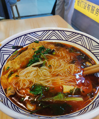 û�л��׵ļ������ߣ��͹�ˮ����Ҳ����ζ