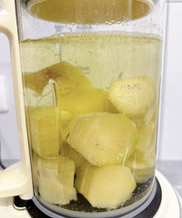 ����̫�ʺϺ����������ˮ������˵���κ����ҩ������