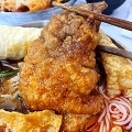 螺蛳粉里加炸猪蹄