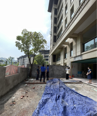 225ƽ԰ƽ㣬ӲͷƤӲΥˡ