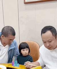 3��Ů�޿ӵ��ճ��������˵ļ�ͥ��Χ�����ж��Ц