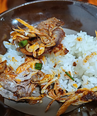 ���ھ���¥�����������һ�������