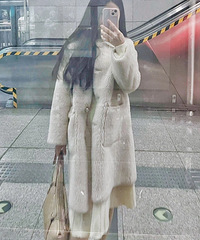 姐妹们都怎么控制不买衣服的?去年的衣服开始嫌弃了,没有想穿的
