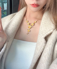 冬天让羊绒大衣显贵的单品,必须是金项链啊!来看看我买的周大福