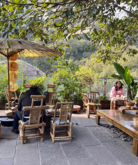 ��ɽ�ϵĿ��ȹݣ���ɽ�³����Ļ������������ģ��ܹ���