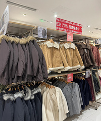 优衣库本周永久性降价单品集合,毛衣、大衣、羊羔毛外套都降了