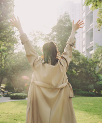 ���ڽ���ǰ������������ķ��£����պ��Ͼ���