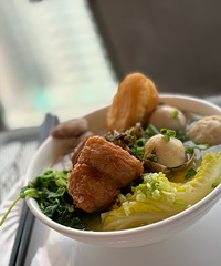 ����ͷ��һ�죬��������ĳ��˳���ţ�⣬������