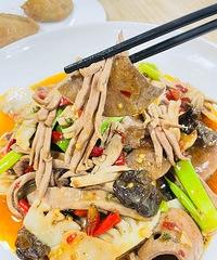 ��һ�γ����Ǹڵ����ֺŹ��ӣ�ζ���ܲ�����ÿһ����������