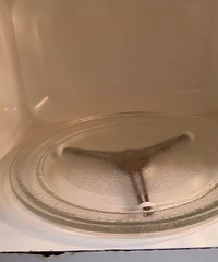 微波炉清洗小妙招,仅需要一个柠檬