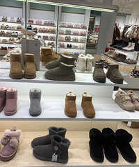 热风门店双旦活动来了,全场鞋服满399-80,特价折上折
