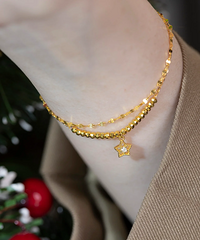 闪闪的周大福双层蹦迪手链,网友说很像切开的秋葵,你觉得呢