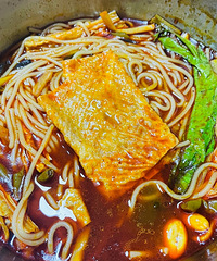 �˵Ŀ�ζ��Ļ�䣬��ǰ�Ŷ����ŵ����Ϸ�ͻȻ������