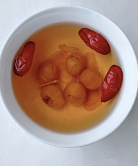 中医博大精深,桂圆泡水真的了不起!睡觉困难户现在都睡得好好