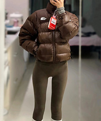 鲨鱼裤外穿真不尴尬吗?男同事说路上看这种都不敢看,像没穿裤子