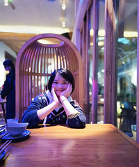 85年152CM研究生学历的央企小姐姐征婚,女儿9岁