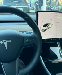 ��������һ���г������� 136000 ��������˹�� Model 3